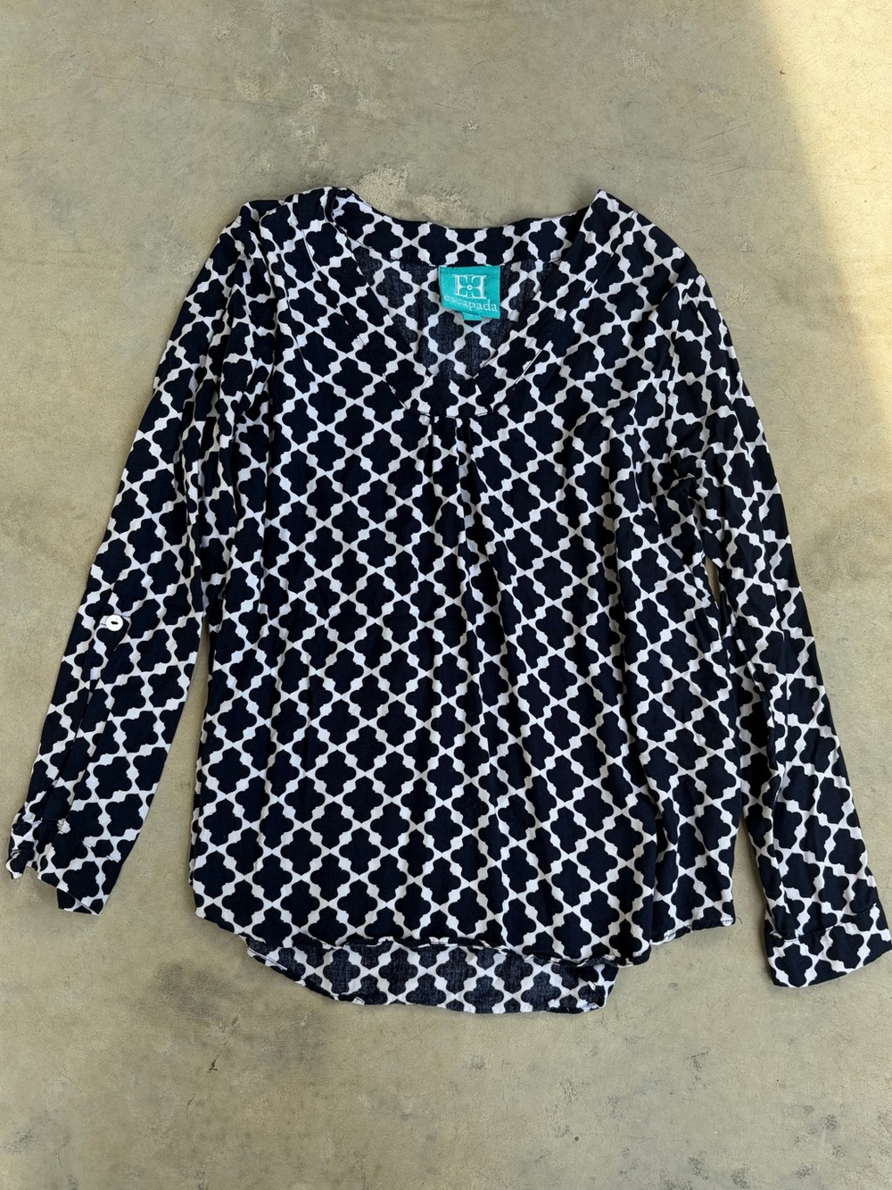 Escapada - Navy and White Quatrefoil Print V-Neck Blouse - Size Small